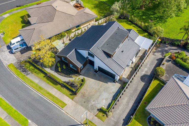 Property details for 6 Thirlmere Rise, Northpark, Auckland, 2013