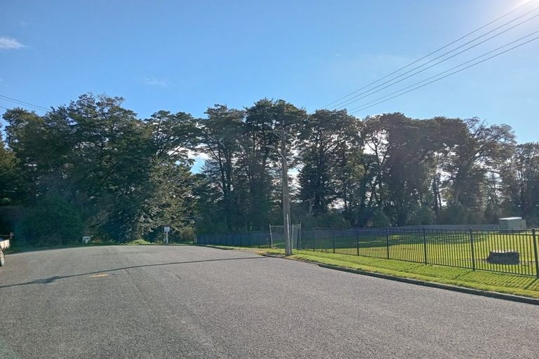 Photo of property in 9 Birch Street, Tuatapere, 9620