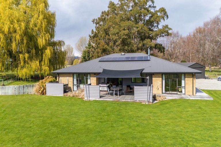 Photo of property in 22 Young Lane, Clyde, Alexandra, 9391