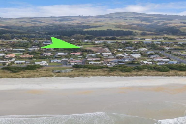 Photo of property in 23 Queen Street, Brighton, Dunedin, 9035