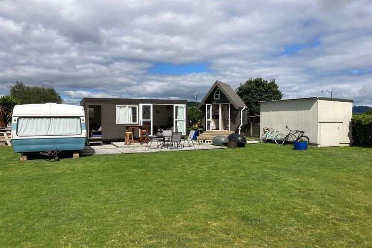 Photo of property in 185 Rangiora Crescent, Matarangi, Whitianga, 3592