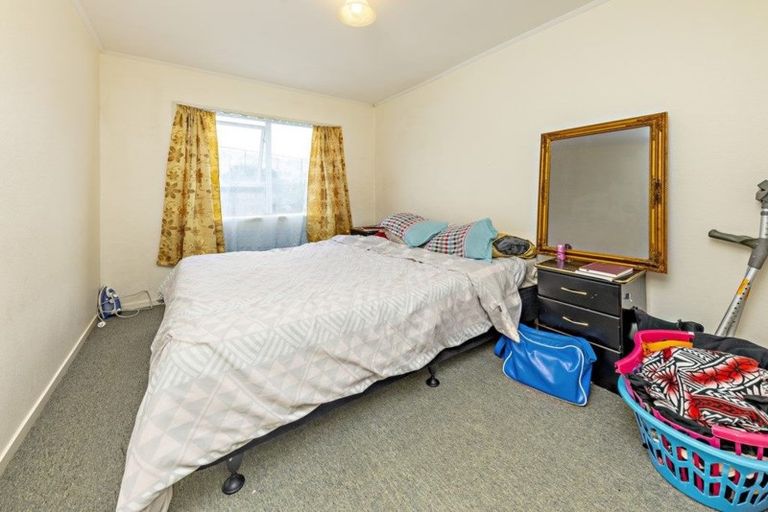 Photo of property in 17 Trounson Avenue, Clendon Park, Auckland, 2103