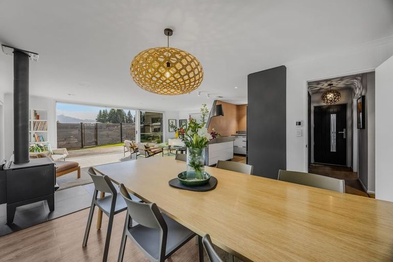 Photo of property in 13 Aeolus Place, Wanaka, 9305