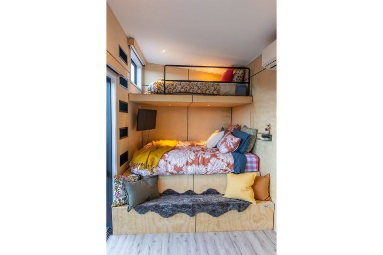 Photo of property in 14 Teal Place, Lake Hawea, Wanaka, 9382