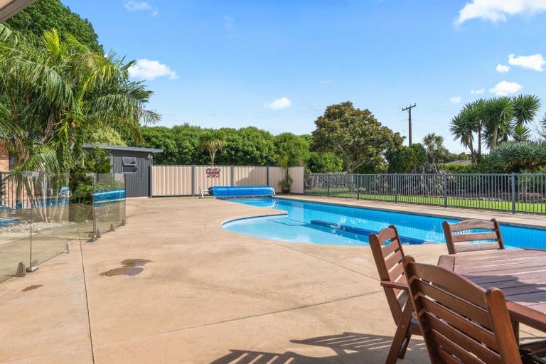 Photo of property in 16 Cairn Way, Te Kamo, Kamo, 0185