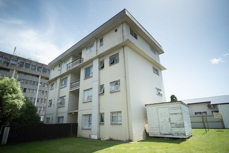 Photo of property in 8 Anzac Parade, Hamilton Central, Hamilton, 3204