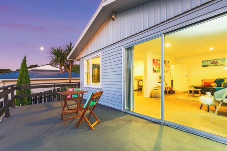 Photo of property in 129 Conclusion Street, Ascot Park, Porirua, 5024