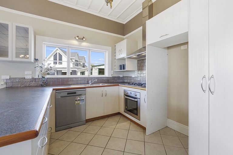 Photo of property in 43 Vogel Street, Cambridge, 3434