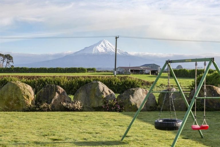 Photo of property in 182 Katene Road, Normanby, Hawera, 4675