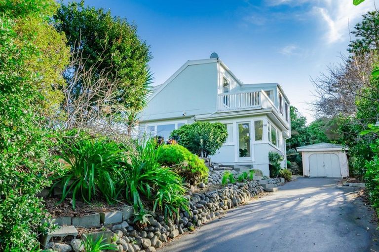 Photo of property in 28 Forest Road, Raumati South, Paraparaumu, 5032