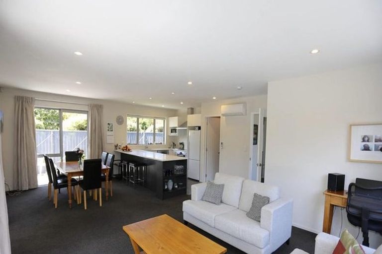 Photo of property in 2 Brackendale Place, Burnside, Christchurch, 8041