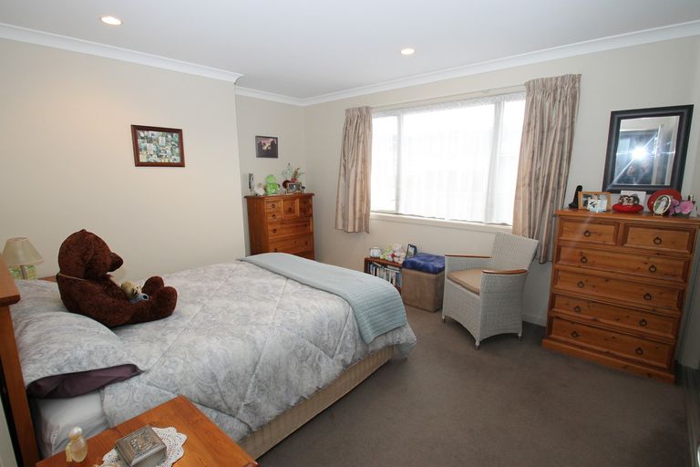 Photo of property in 2/23 Bradshaw Street, South Dunedin, Dunedin, 9012