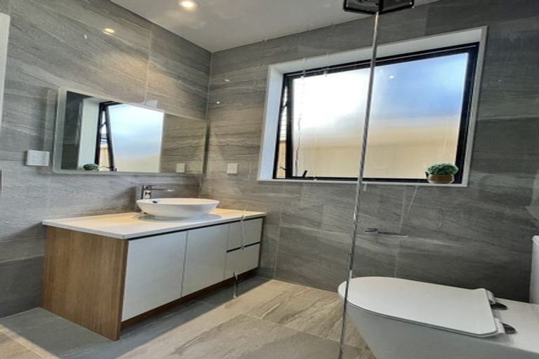 Photo of property in 12 Drumaness Road, Flat Bush, Auckland, 2019