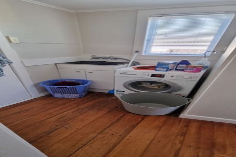 Photo of property in 31 Railway Street West, Papakura, 2110