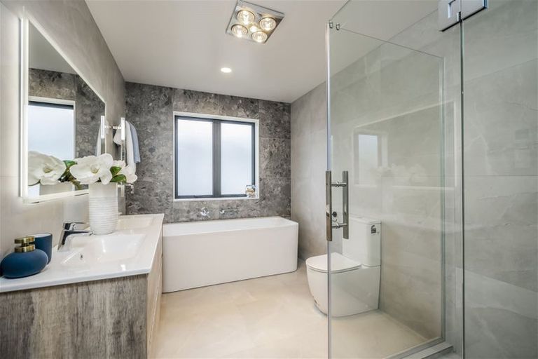 Photo of property in 4 Bendridge Street, Flat Bush, Auckland, 2019