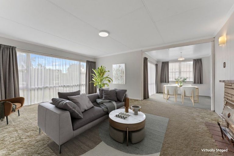 Photo of property in 12 Pinedale Parade, Milson, Palmerston North, 4414