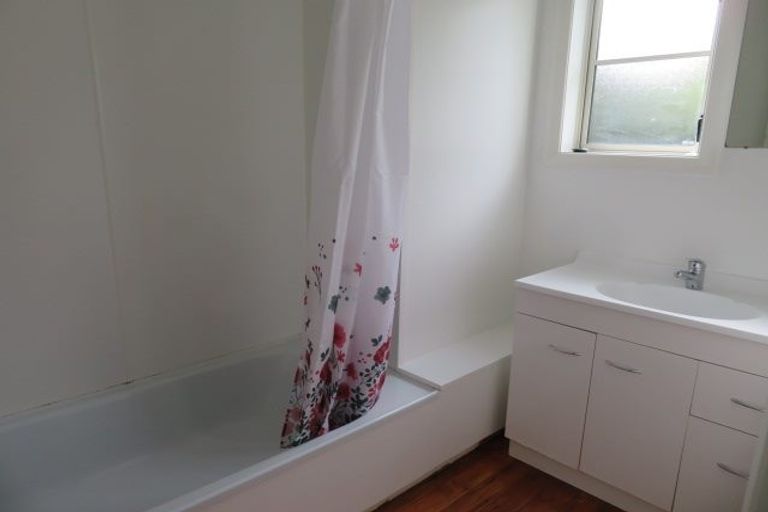 Photo of property in 54 Lane Street, Wallaceville, Upper Hutt, 5018