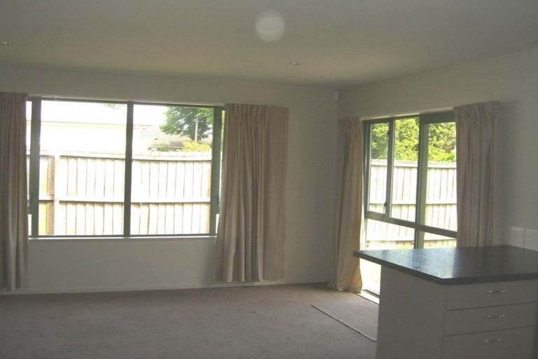 Photo of property in 43 Earnslaw Crescent, Bryndwr, Christchurch, 8053