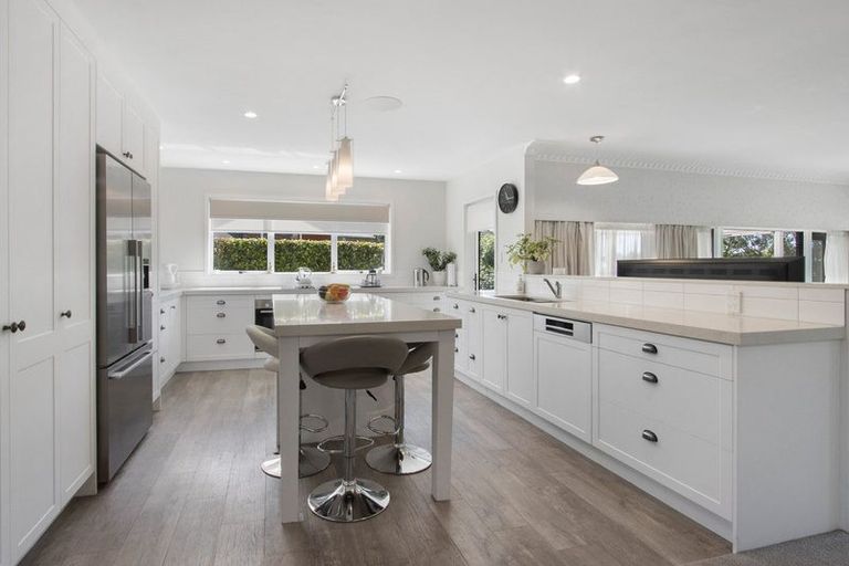 Photo of property in 56 Links View Drive, Omokoroa, 3114