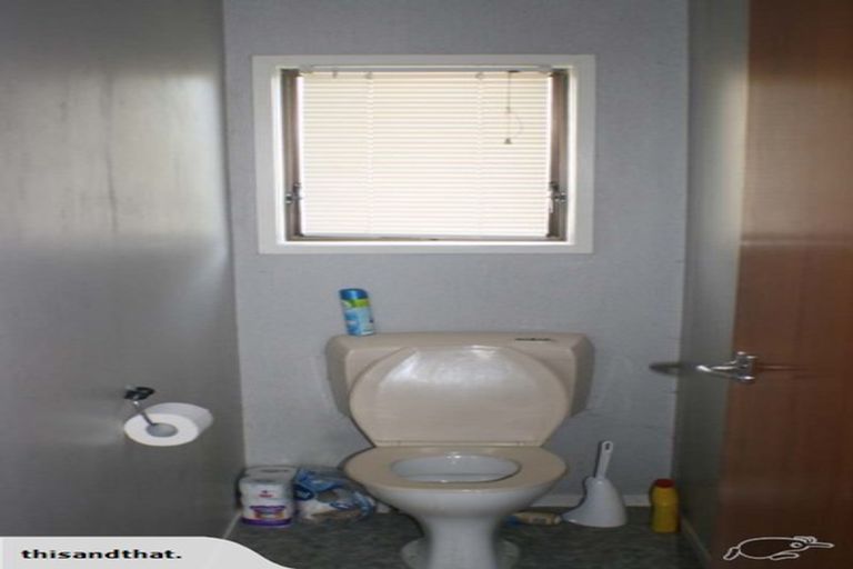 Photo of property in 1/133 Shakespeare Road, Milford, Auckland, 0620