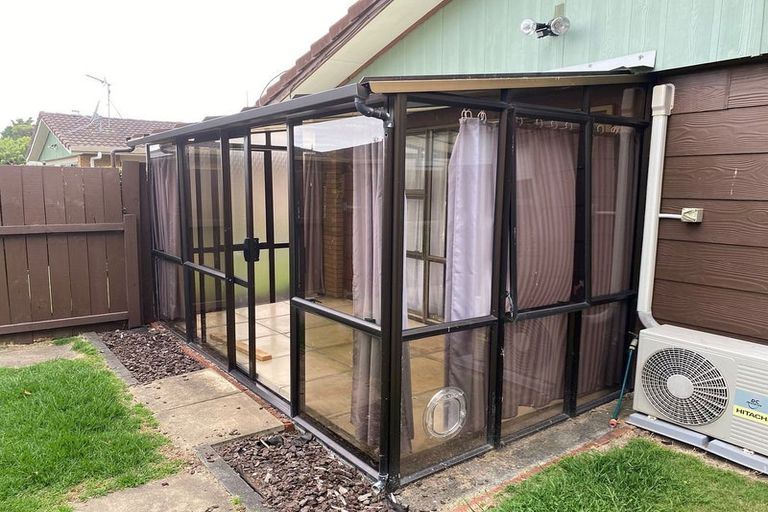 Photo of property in 2 Short Street, Papakura, 2110