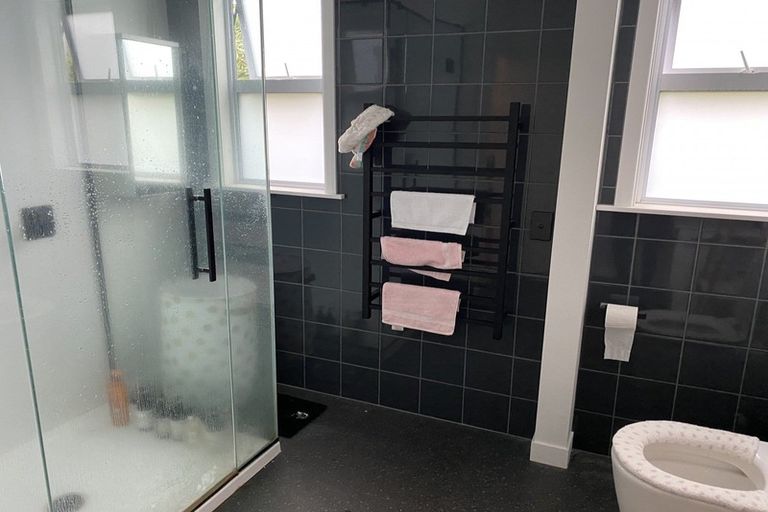 Photo of property in 76a Sutherland Road, Brookfield, Tauranga, 3110