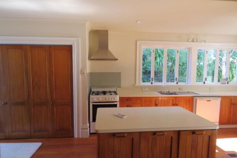 Photo of property in 84 Brougham Street, New Plymouth, 4310
