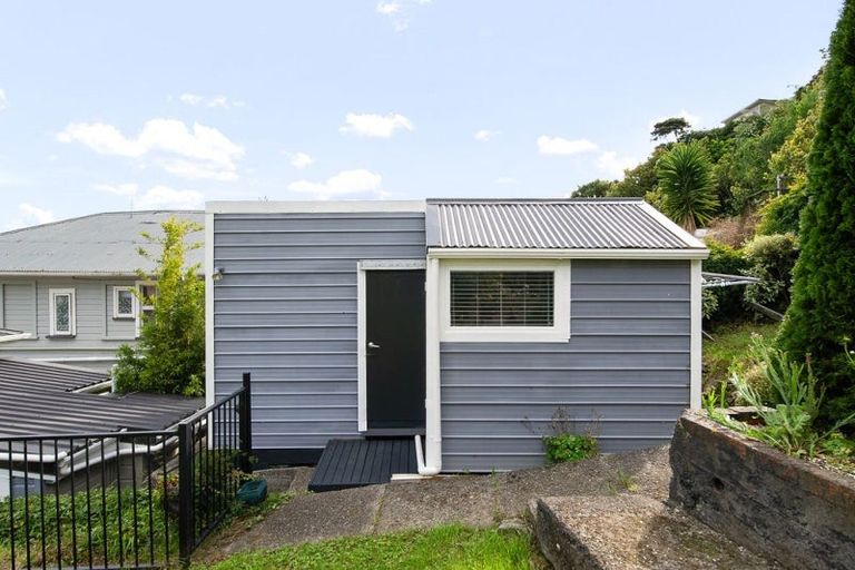 Photo of property in 25 Totara Street, Eastbourne, Lower Hutt, 5013