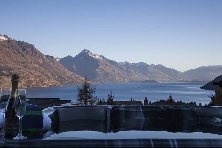 Photo of property in 2a London Lane, Queenstown, 9300