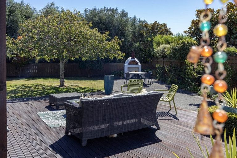 Photo of property in 150 Milne Drive, Paraparaumu, 5032