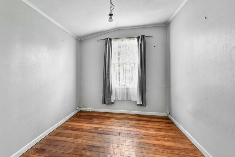 Photo of property in 31 Marne Road, Papakura, 2110