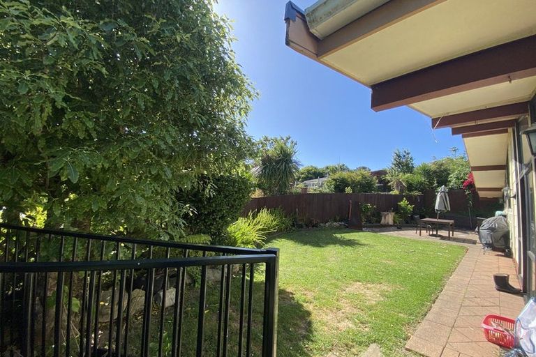 Photo of property in 18b Cumberland Crescent, Welcome Bay, Tauranga, 3112