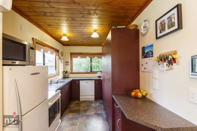 Photo of property in 2a Wellington Street, Feilding, 4702