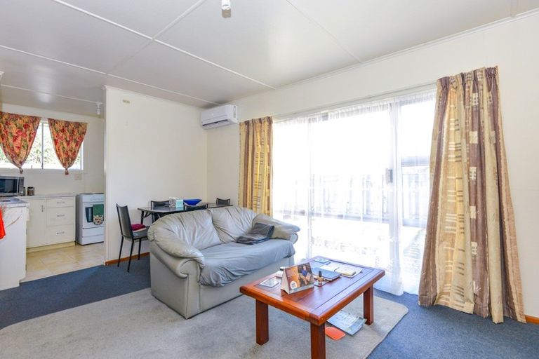 Photo of property in 1/806 Lyell Street, Akina, Hastings, 4122