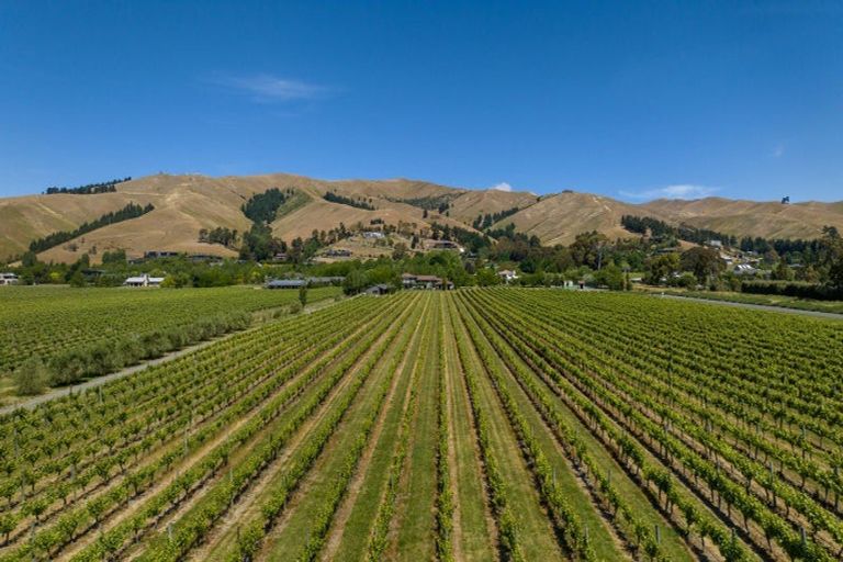 Photo of property in 83 Dry Hills Lane, Riverlands, Blenheim, 7274