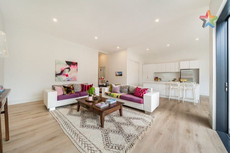 Photo of property in 11 Bay Street, Petone, Lower Hutt, 5012