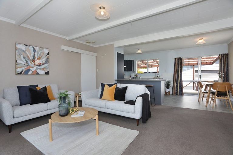 Photo of property in 3 Edward Street, Bulls, 4818