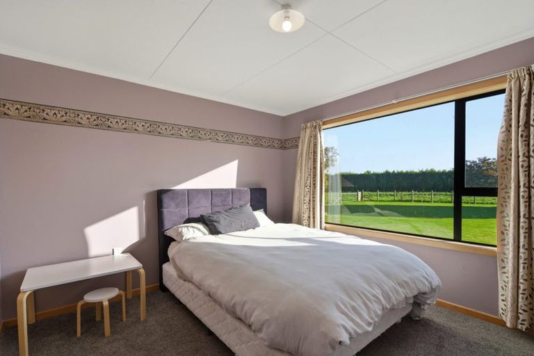 Photo of property in 23 Tussock Creek Grove Bush Road, Grove Bush, Invercargill, 9876