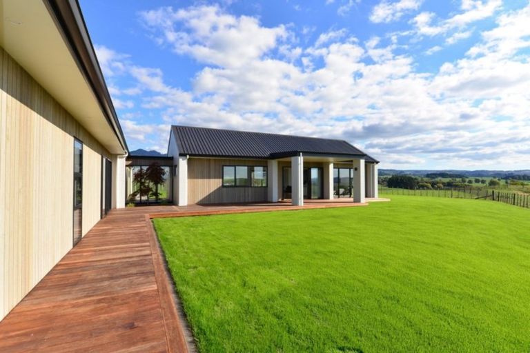 Photo of property in 63 Grove Road, Te Pahu, Hamilton, 3285