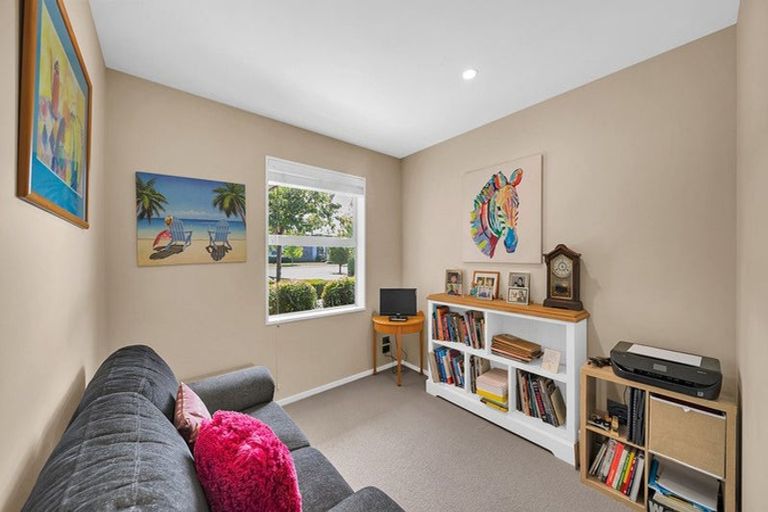 Photo of property in 84 Rossington Drive, West Melton, 7618