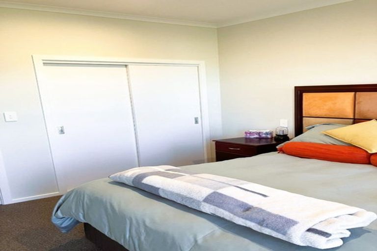 Photo of property in 8 Equine Way, Brookfield, 3110