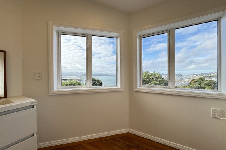 Photo of property in 102 Barnard Street, Wadestown, Wellington, 6012