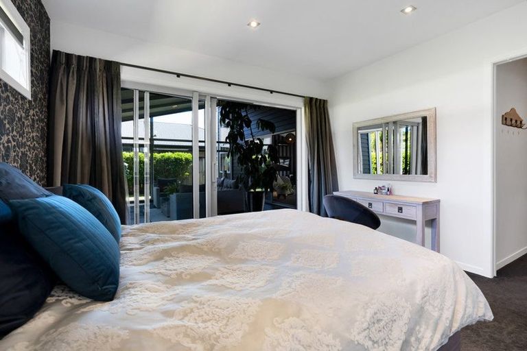 Photo of property in 3 Te Arakete Place, Hurworth, New Plymouth, 4310