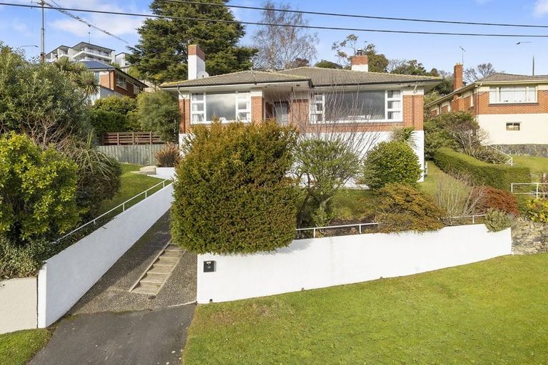 Photo of property in 18 Walton Street, Kaikorai, Dunedin, 9010