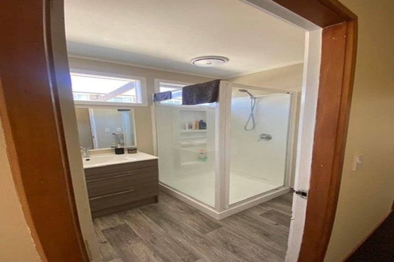 Photo of property in 40 Cedar Street, Maungaraki, Lower Hutt, 5010