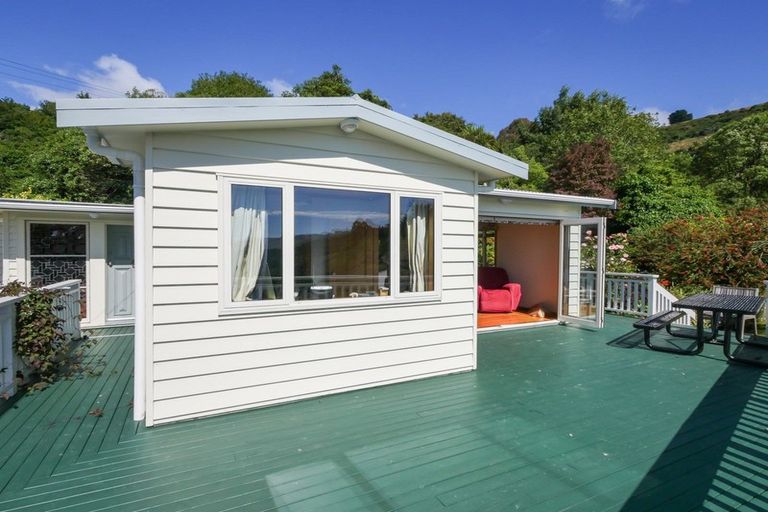 Photo of property in 16 Henry Street, Careys Bay, Port Chalmers, 9023