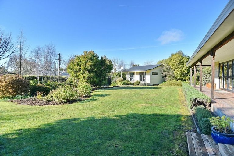 Photo of property in 20 Terrace Road, Leithfield, Amberley, 7481
