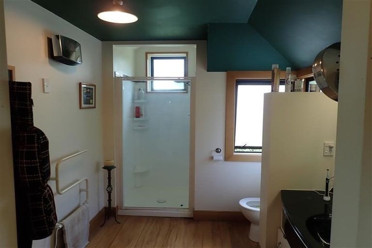 Photo of property in 20 Rainbow Drive, Rainbow Point, Taupo, 3330