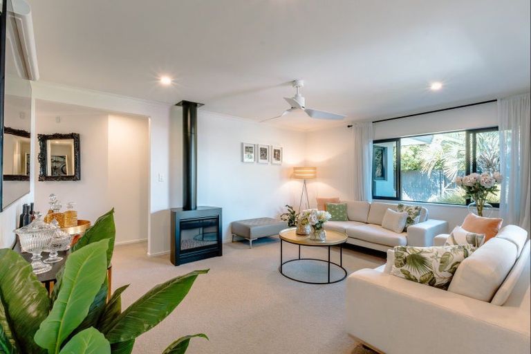 Photo of property in 16 Tomika Crescent, Papamoa Beach, Papamoa, 3118