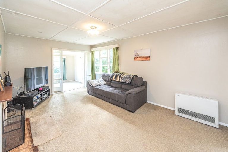 Photo of property in 51 Swiss Avenue, Gonville, Whanganui, 4501